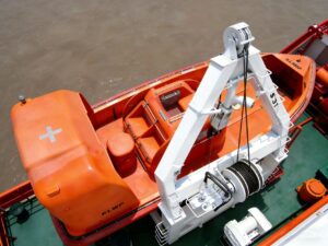 A Frame Davit For Fast Rescue Boat